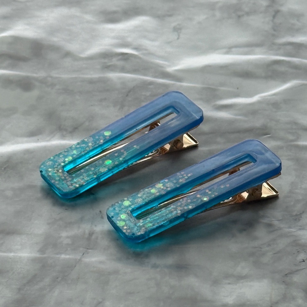 Blue Glitter Hair Clips - Picture 3 of 7